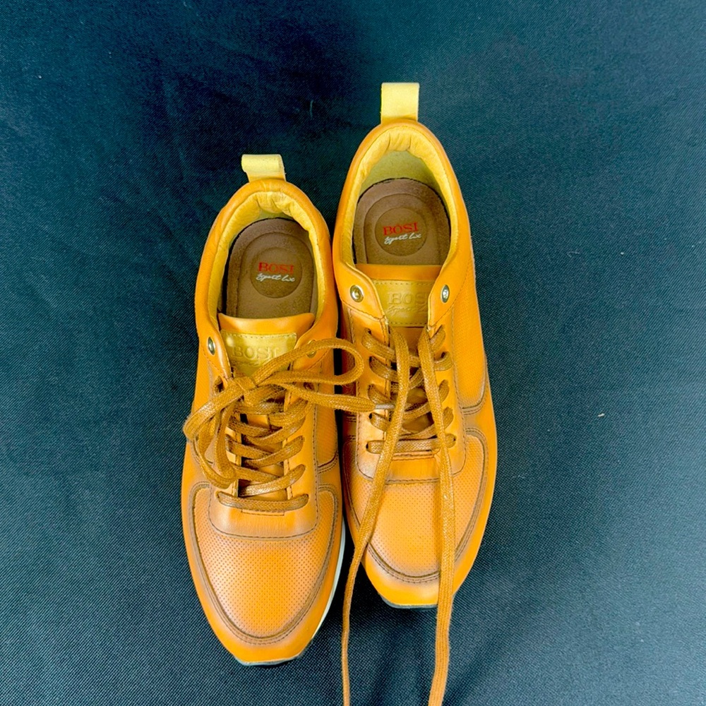 BOSI - Tan And Gold  Leather And Suede Lace Up Sport Sneaker Size 36